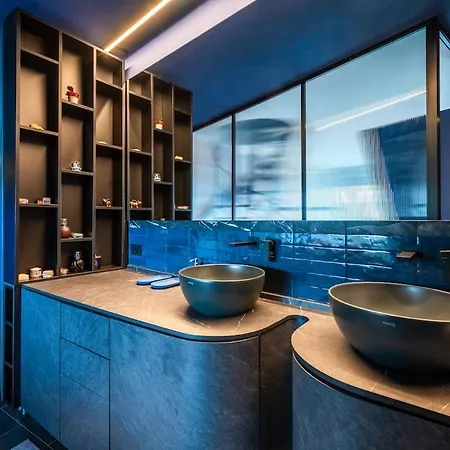 빌라 Valerie Luxury House And 쪼알리