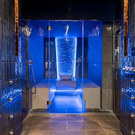 Valerie Luxury House And